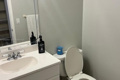 Condo in Boca Raton, Florida, 1 bedroom  № 1990071 - photo 7