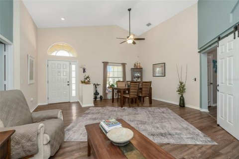 House in Hudson, Florida 3 bedrooms, 196.3 sq.m. № 2237934 - photo 6