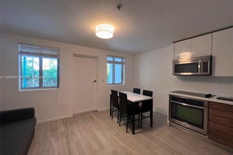Copropriété à louer à Miami Beach, Floride: 2 chambres, 69.68 m2 № 2002177 - photo 4