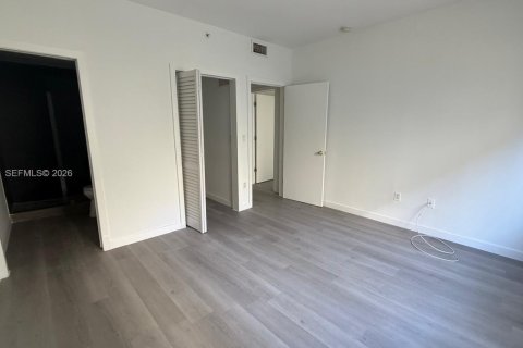Copropriété à louer à Miami Beach, Floride: 2 chambres, 69.68 m2 № 2002177 - photo 9