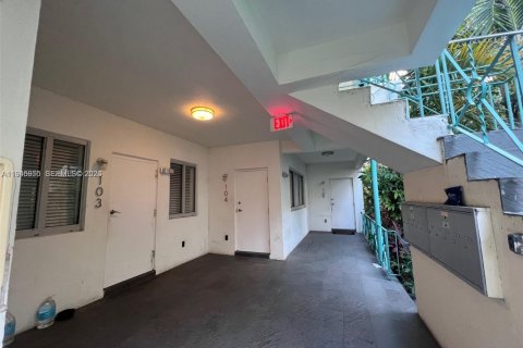 Copropriété à louer à Miami Beach, Floride: 2 chambres, 69.68 m2 № 2002177 - photo 5