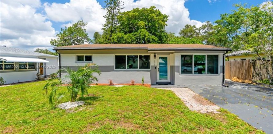 House in Dania Beach, Florida 3 bedrooms, 115.57 sq.m. № 1890162