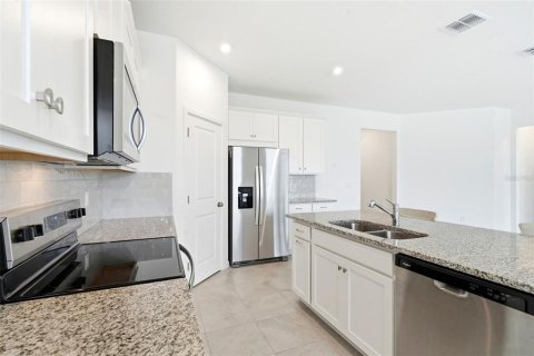 Villa ou maison à vendre à Clermont, Floride: 4 chambres, 175.96 m2 № 2148754 - photo 14