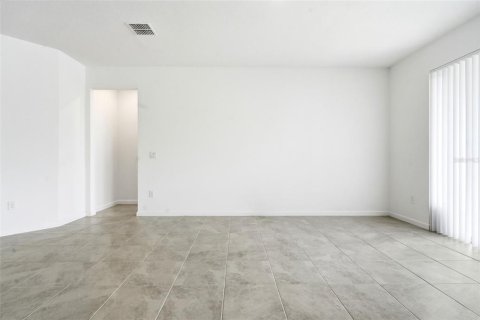 Villa ou maison à vendre à Clermont, Floride: 4 chambres, 175.96 m2 № 2148754 - photo 17