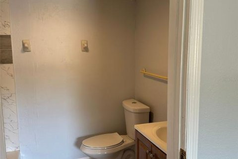 House in Saint Petersburg, Florida 3 bedrooms, 88.63 sq.m. № 2299081 - photo 6