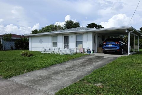 Casa en Port Charlotte, Florida 2 dormitorios, 82.13 m2 № 2368812
