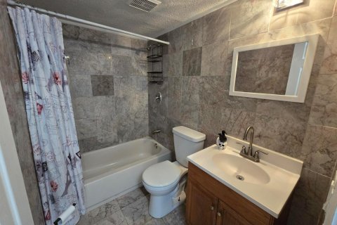 Copropriété à vendre à Tamarac, Floride: 2 chambres, 95.69 m2 № 2146760 - photo 24