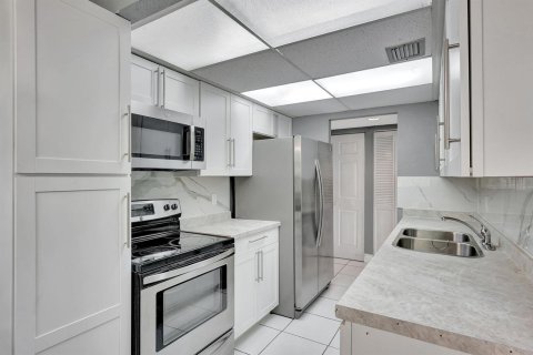 Copropriété à vendre à Tamarac, Floride: 2 chambres, 95.69 m2 № 2146760 - photo 14