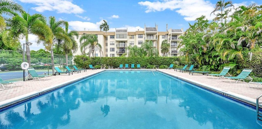 Condo à Tamarac, Floride, 2 chambres № 2146760