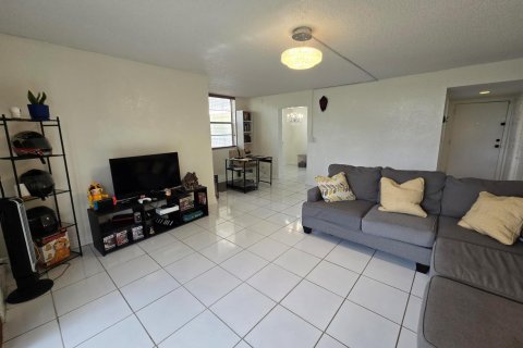 Copropriété à vendre à Tamarac, Floride: 2 chambres, 95.69 m2 № 2146760 - photo 19