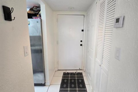 Copropriété à vendre à Tamarac, Floride: 2 chambres, 95.69 m2 № 2146760 - photo 13