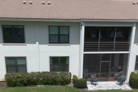 Condo in Palm City, Florida, 2 bedrooms  № 2352962 - photo 6