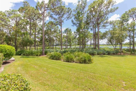 Condo in Palm City, Florida, 2 bedrooms  № 2352962 - photo 21