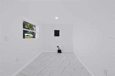 Immobilier commercial à louer à Thonotosassa, Floride: 49.05 m2 № 2429638 - photo 17