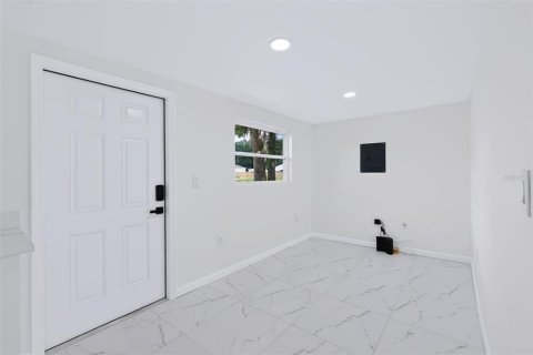Immobilier commercial à louer à Thonotosassa, Floride: 49.05 m2 № 2429638 - photo 18