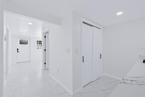 Immobilier commercial à louer à Thonotosassa, Floride: 49.05 m2 № 2429638 - photo 15