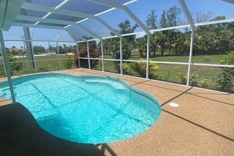 Villa ou maison à louer à Rotonda, Floride: 3 chambres, 111.48 m2 № 2416969 - photo 2