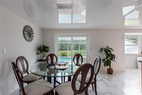 Villa ou maison à louer à Rotonda, Floride: 3 chambres, 111.48 m2 № 2416969 - photo 5