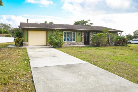 Villa ou maison à Port St. Lucie, Floride 2 chambres, 88.63 m2 № 2285712