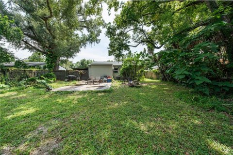 Villa ou maison à vendre à Tampa, Floride: 2 chambres, 73.3 m2 № 2258470 - photo 12