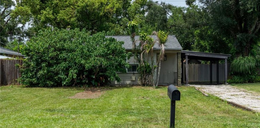 Villa ou maison à Tampa, Floride 2 chambres, 73.3 m2 № 2258470