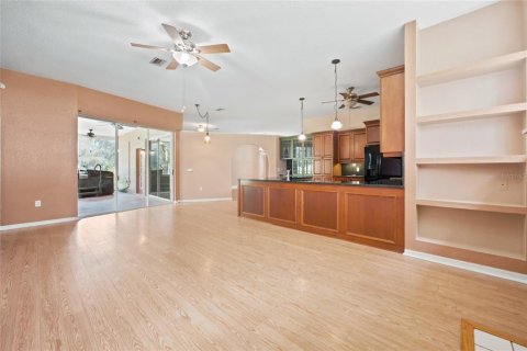 Casa en venta en Brooksville, Florida, 3 dormitorios, 182.46 m2 № 2386155 - foto 29