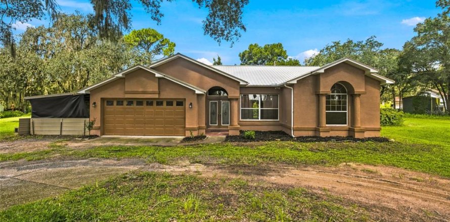 Casa en Brooksville, Florida 3 dormitorios, 182.46 m2 № 2386155