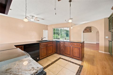 Casa en venta en Brooksville, Florida, 3 dormitorios, 182.46 m2 № 2386155 - foto 26