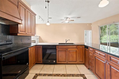 Casa en venta en Brooksville, Florida, 3 dormitorios, 182.46 m2 № 2386155 - foto 23