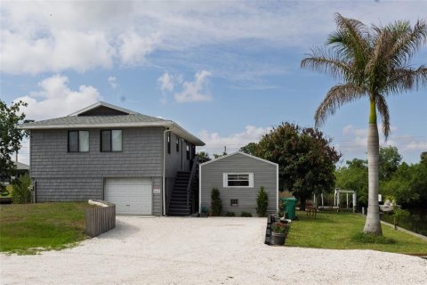 House in Punta Gorda, Florida 2 bedrooms, 80.27 sq.m. № 2231988