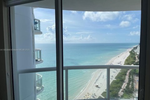 Condominio en alquiler en Miami Beach, Florida, 1 dormitorio, 106.93 m2 № 1871980 - foto 6