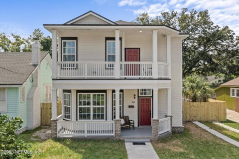 House in Jacksonville, Florida 4 bedrooms, 234.58 sq.m. № 769368 - photo 1