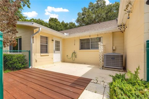 House in Ocala, Florida 2 bedrooms, 172.43 sq.m. № 1831767 - photo 20