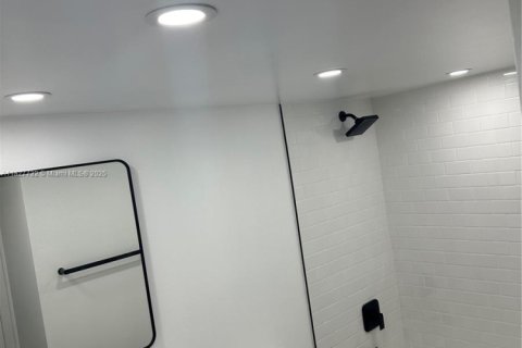 Condominio en venta en Doral, Florida, 2 dormitorios, 92.16 m2 № 1920933 - foto 6