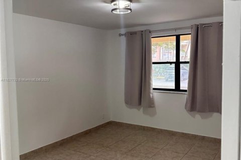 Condominio en venta en Doral, Florida, 2 dormitorios, 92.16 m2 № 1920933 - foto 5