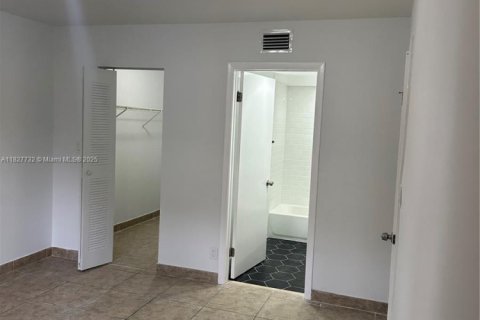 Condominio en venta en Doral, Florida, 2 dormitorios, 92.16 m2 № 1920933 - foto 8