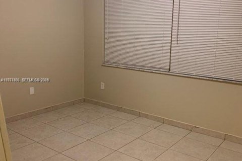 Adosado en alquiler en Homestead, Florida, 2 dormitorios, 88.44 m2 № 2032435 - foto 6