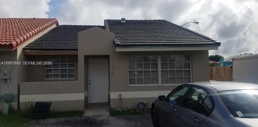 Adosado en Homestead, Florida 2 dormitorios, 88.44 m2 № 2032435