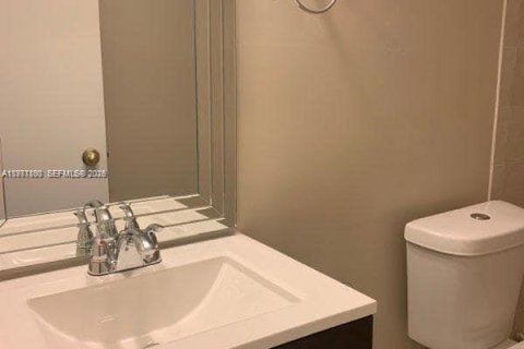 Adosado en alquiler en Homestead, Florida, 2 dormitorios, 88.44 m2 № 2032435 - foto 8