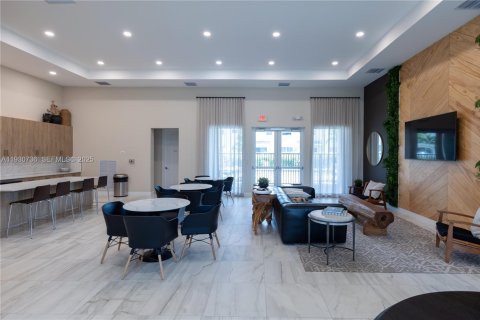 Adosado en alquiler en Pembroke Pines, Florida, 4 dormitorios, 168.62 m2 № 1989482 - foto 28