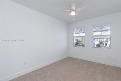 Adosado en alquiler en Pembroke Pines, Florida, 4 dormitorios, 168.62 m2 № 1989482 - foto 25