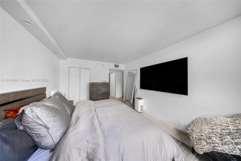 Condominio en venta en Miami, Florida, 3 dormitorios, 136.57 m2 № 1888945 - foto 12
