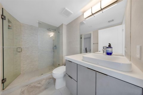 Condominio en venta en Miami, Florida, 3 dormitorios, 136.57 m2 № 1888945 - foto 14