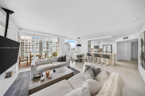 Condominio en venta en Miami, Florida, 3 dormitorios, 136.57 m2 № 1888945 - foto 6