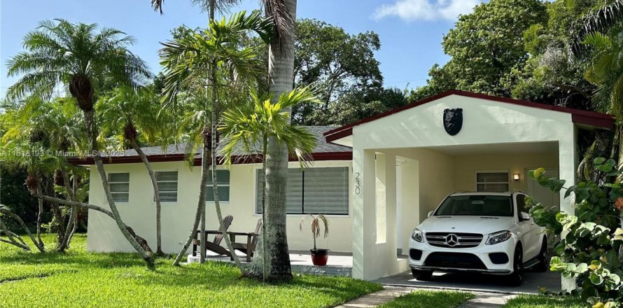 House in Dania Beach, Florida 3 bedrooms, 133.59 sq.m. № 1775234
