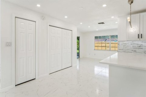 Villa ou maison à vendre à Brooksville, Floride: 3 chambres, 123.37 m2 № 2427238 - photo 12
