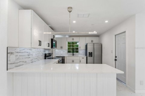 Villa ou maison à vendre à Brooksville, Floride: 3 chambres, 123.37 m2 № 2427238 - photo 9