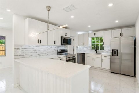 Villa ou maison à vendre à Brooksville, Floride: 3 chambres, 123.37 m2 № 2427238 - photo 8