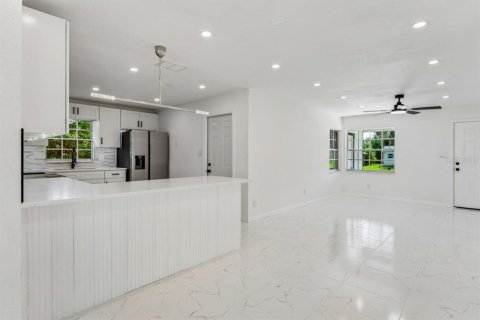 Villa ou maison à vendre à Brooksville, Floride: 3 chambres, 123.37 m2 № 2427238 - photo 13