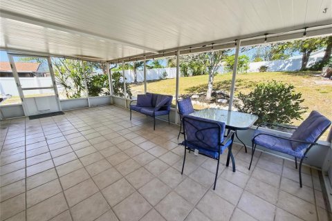 Villa ou maison à vendre à Spring Hill, Floride: 2 chambres, 122.17 m2 № 2430931 - photo 23